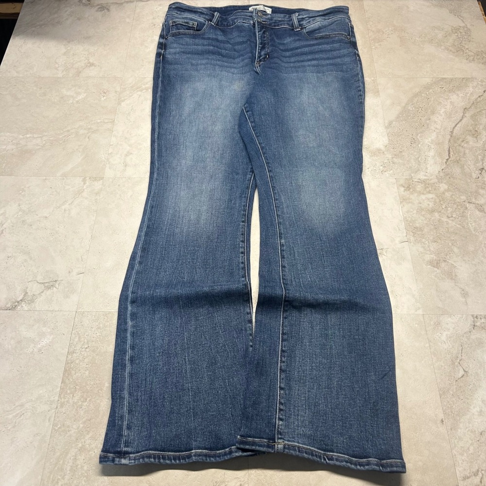 BKE Payton Bootcut Jeans Blue Women Size 16 36x34 Mid Rise Universal Fit Denim